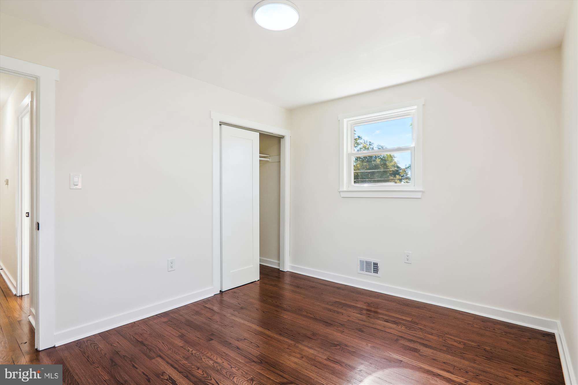 CRESTVIEW MANOR - Residential