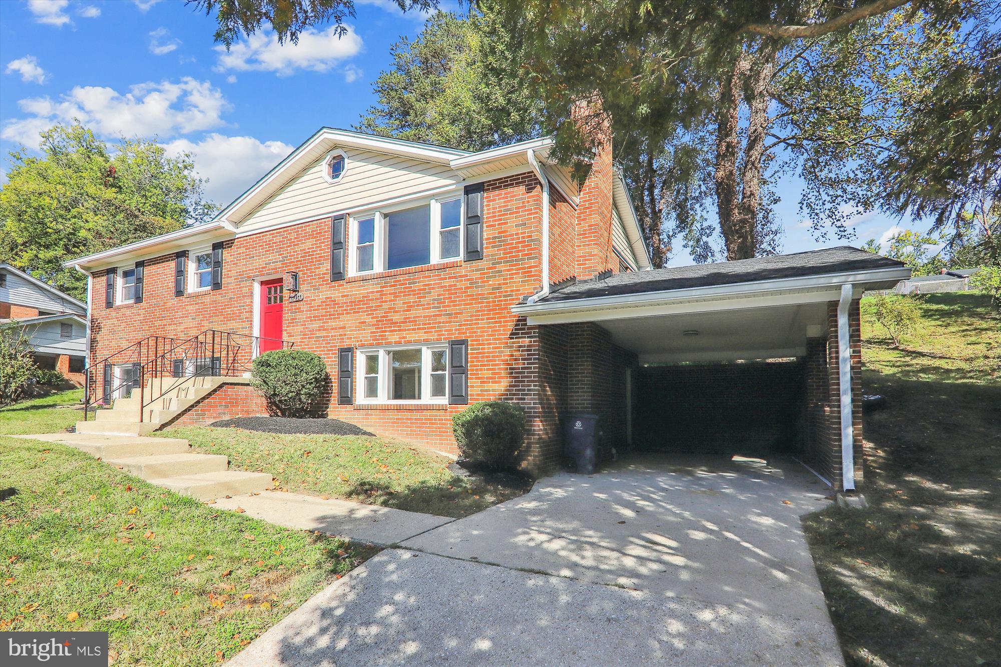 CRESTVIEW MANOR - Residential