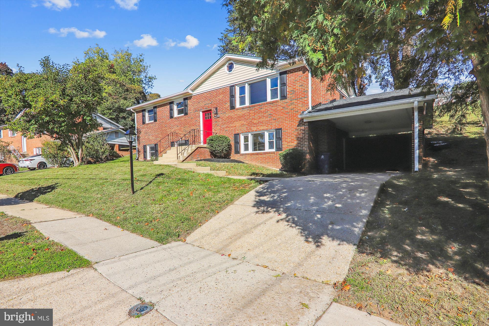 CRESTVIEW MANOR - Residential