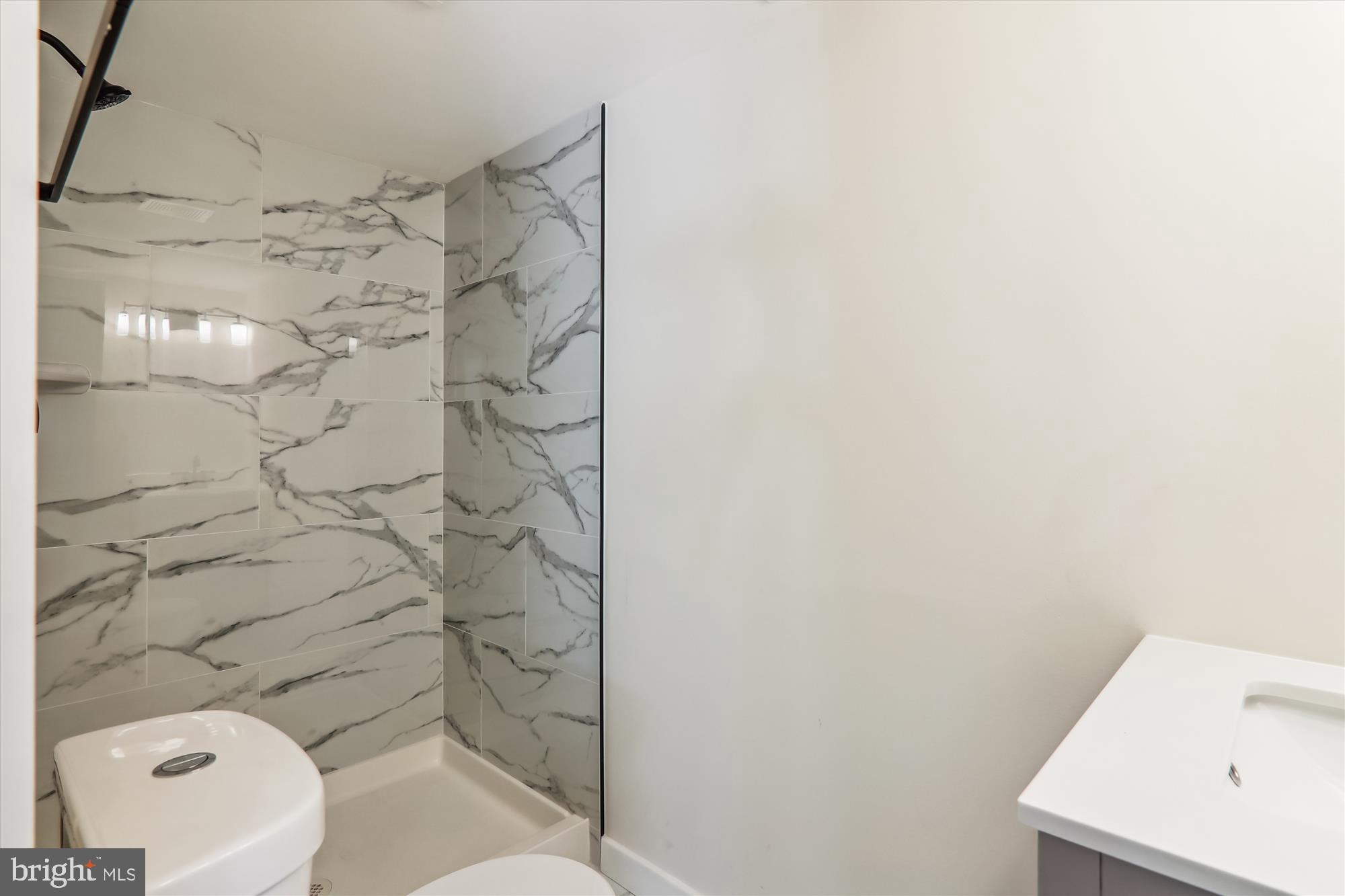 CRESTVIEW MANOR - Residential