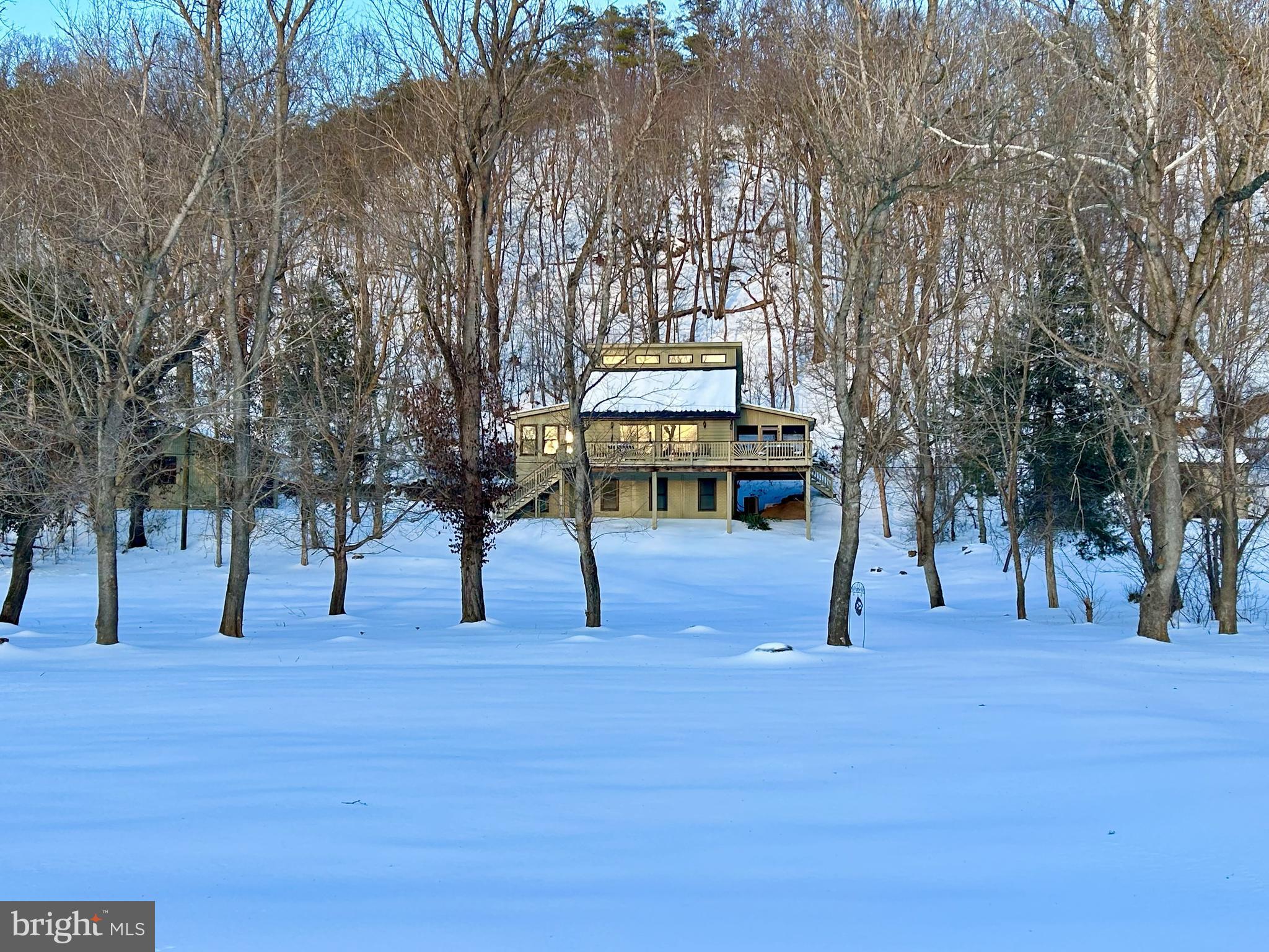 902 MISTY MEADOW LANE