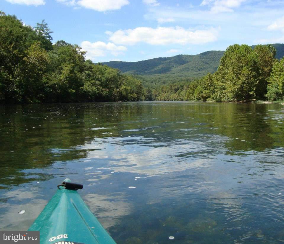 902 MISTY MEADOW LANE