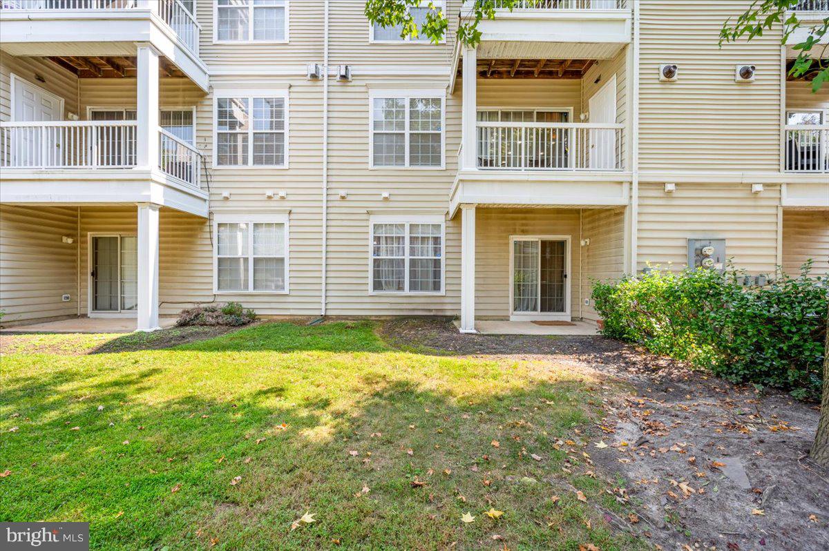 HAMPSHIRE HALL CONDO - Residential