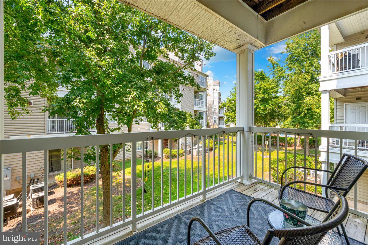 HAMPSHIRE HALL CONDO - Residential