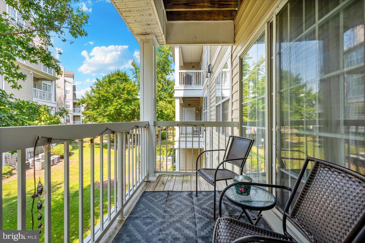 HAMPSHIRE HALL CONDO - Residential