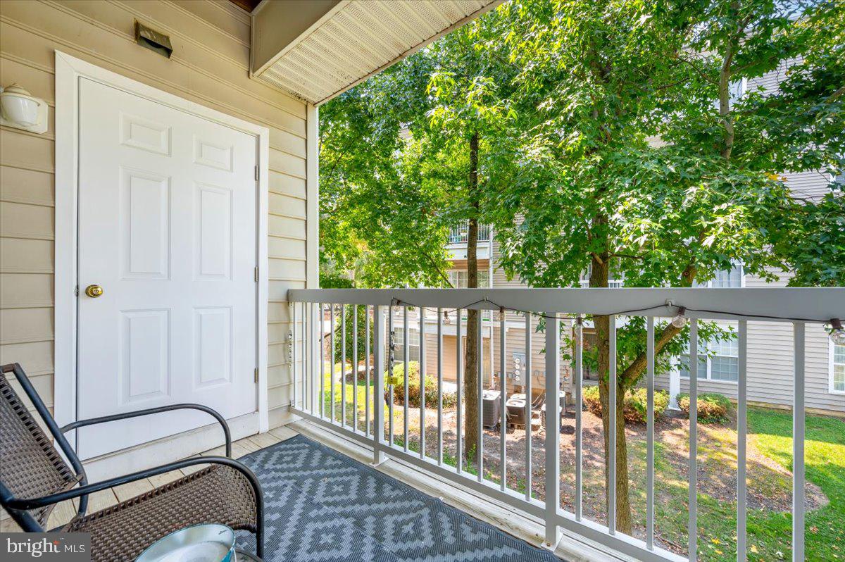 HAMPSHIRE HALL CONDO - Residential