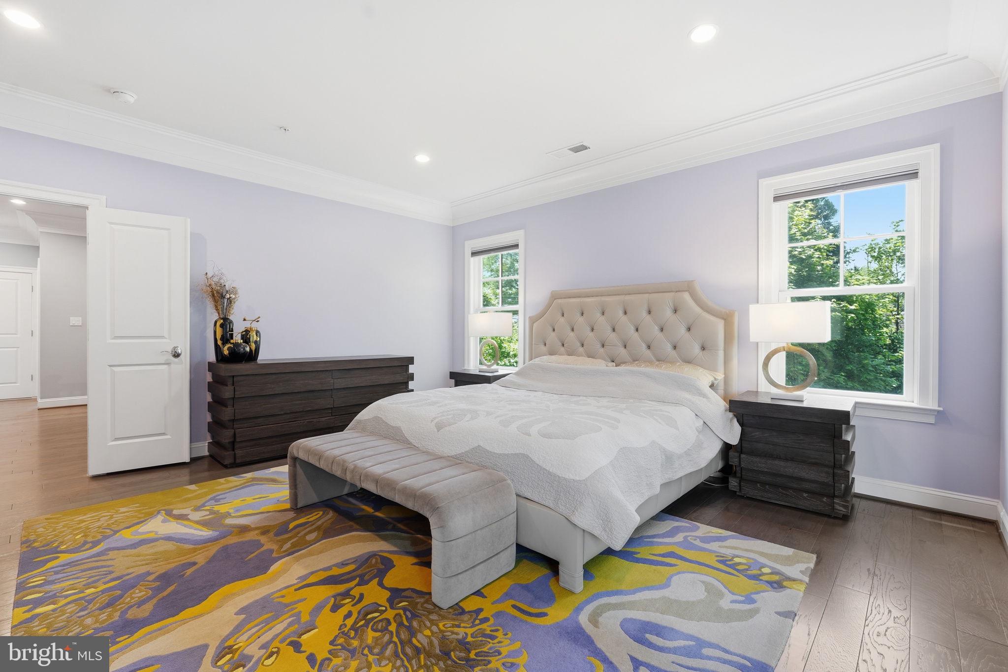 BETHESDA MEWS - Residential