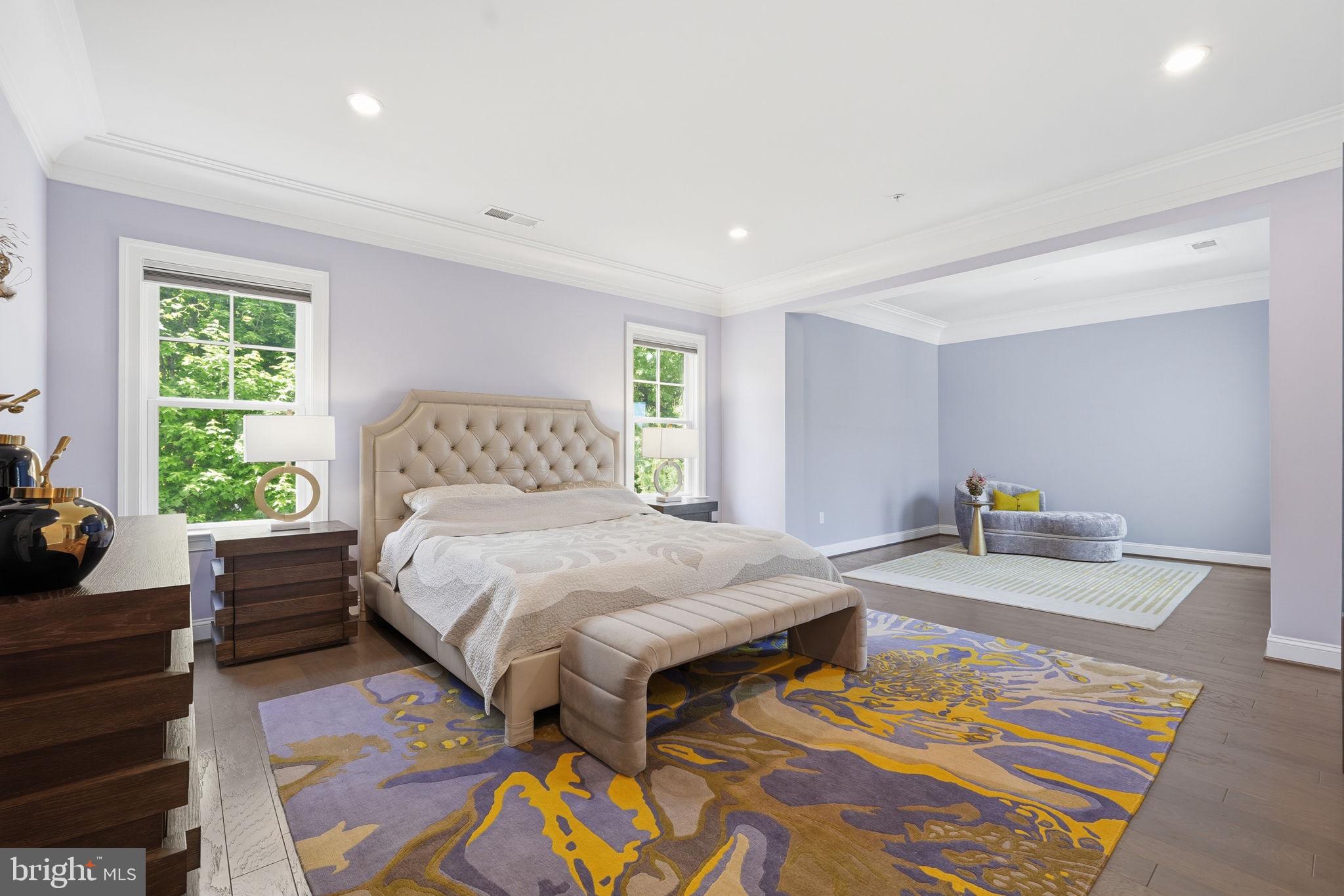 BETHESDA MEWS - Residential