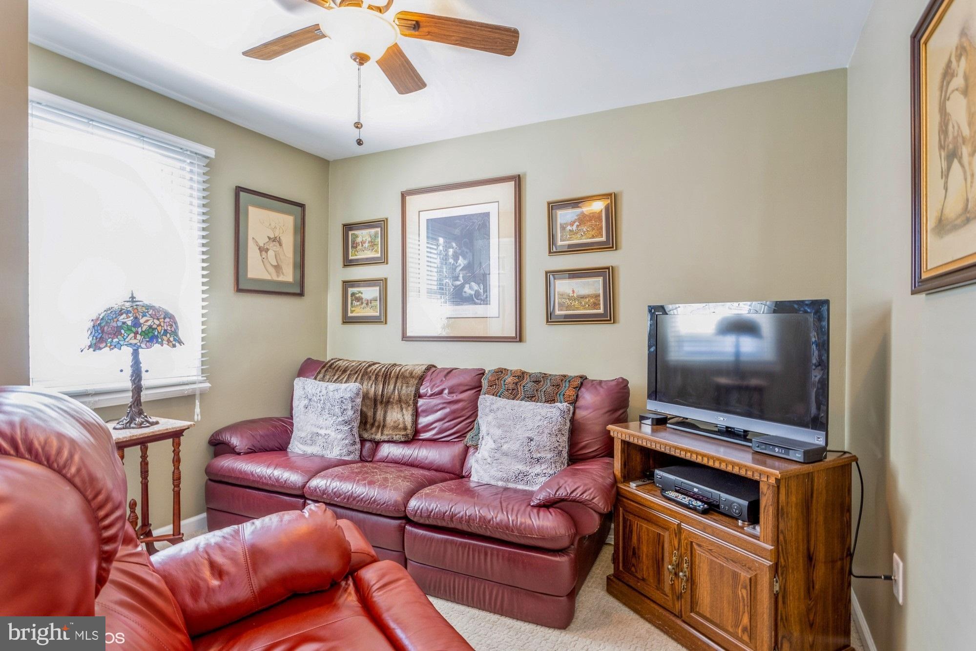 CALIFORNIA GROVE - Residential