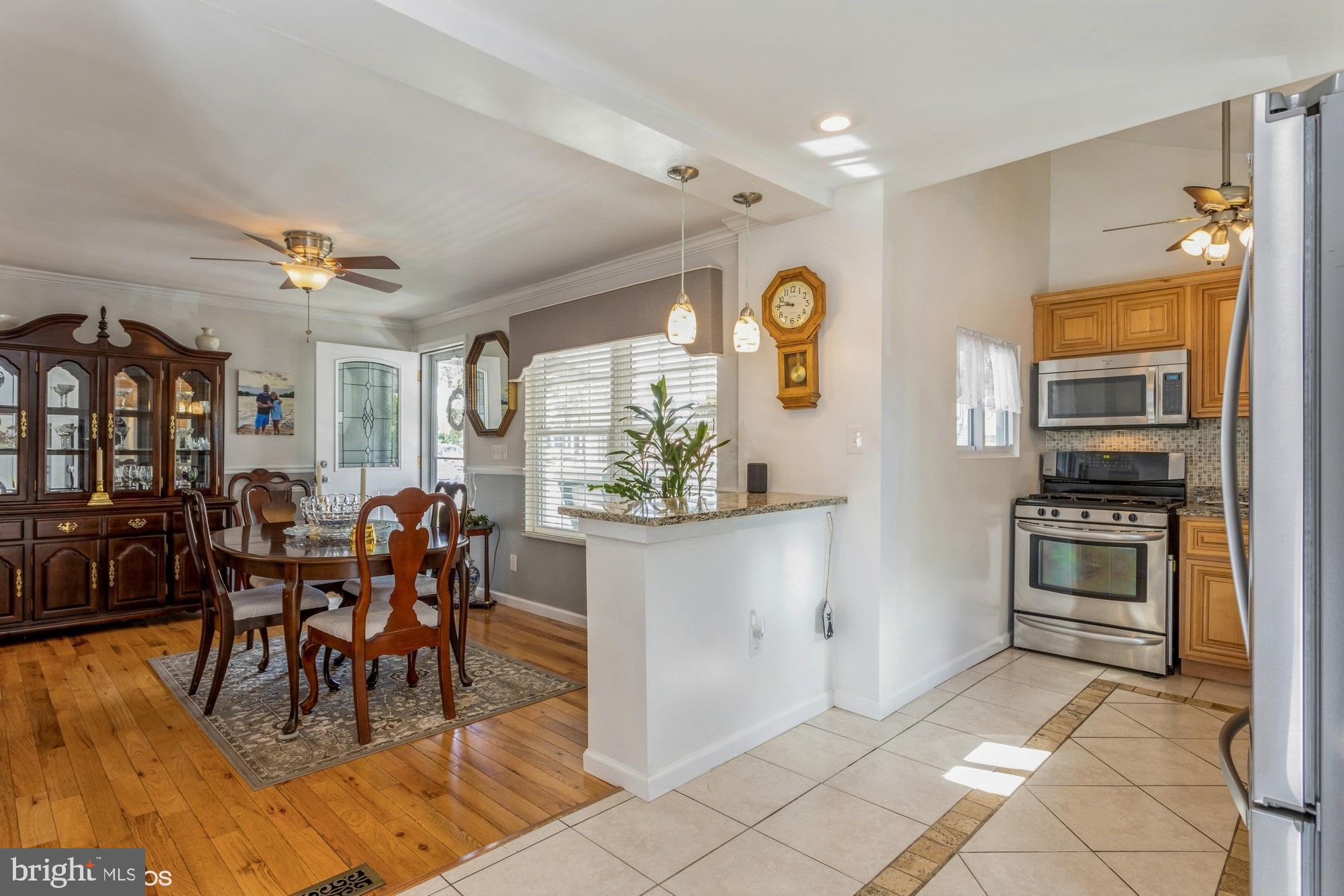 CALIFORNIA GROVE - Residential