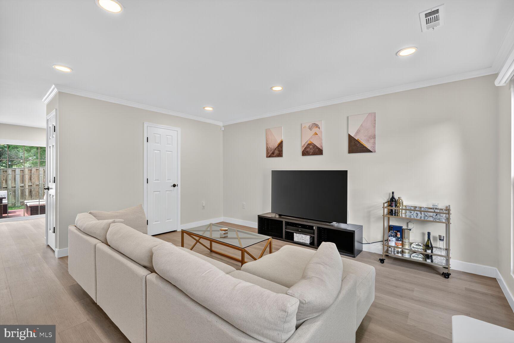 6609 MORNING VIEW COURT