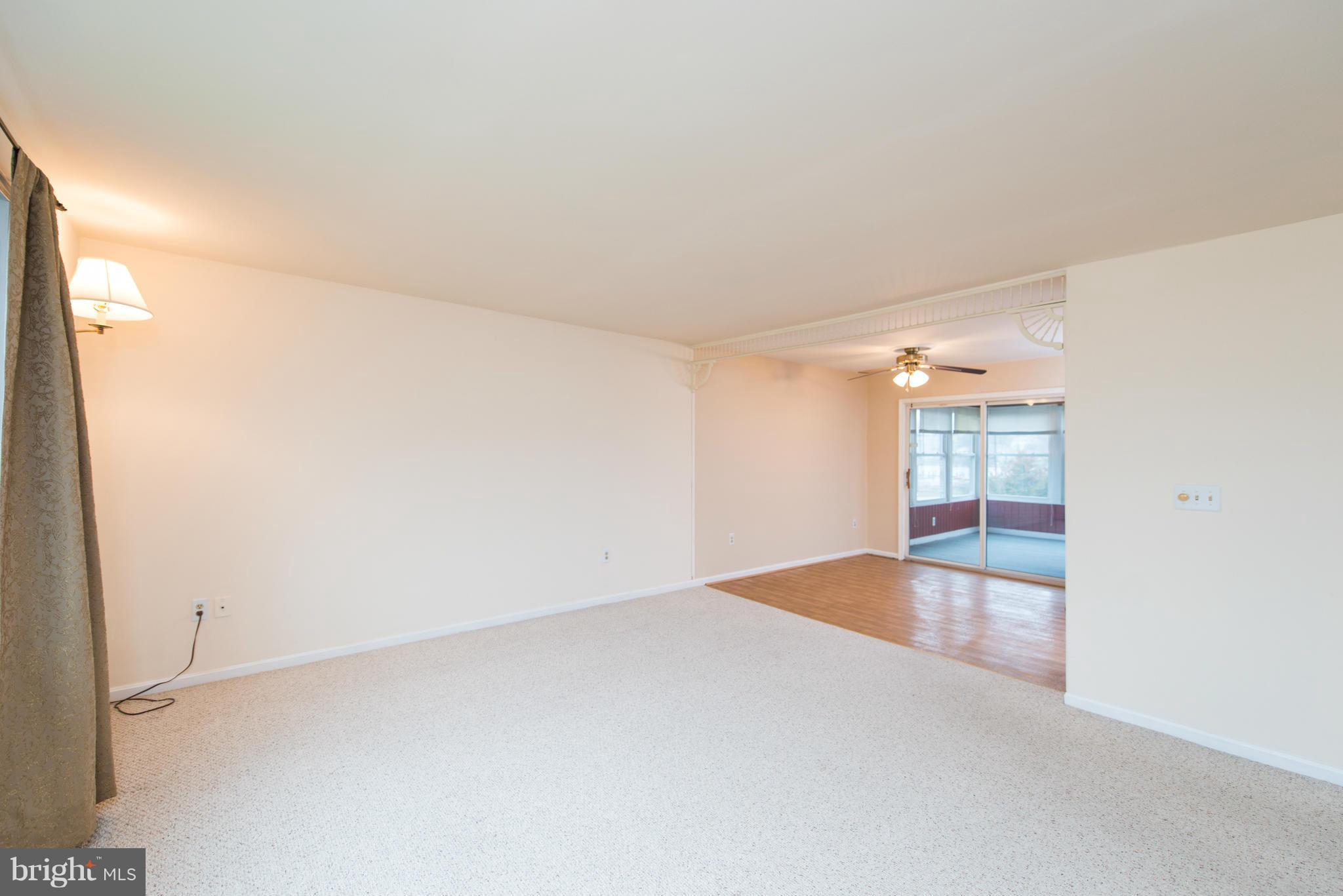 WOODLAND BEACH - Residential Lease