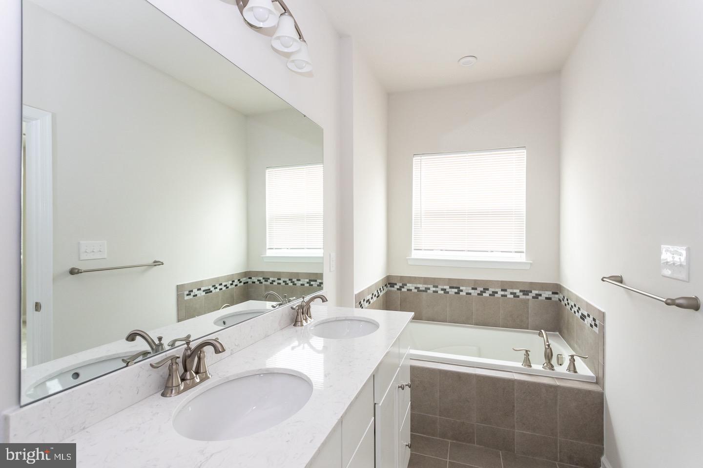 ATWATER - Residential Lease