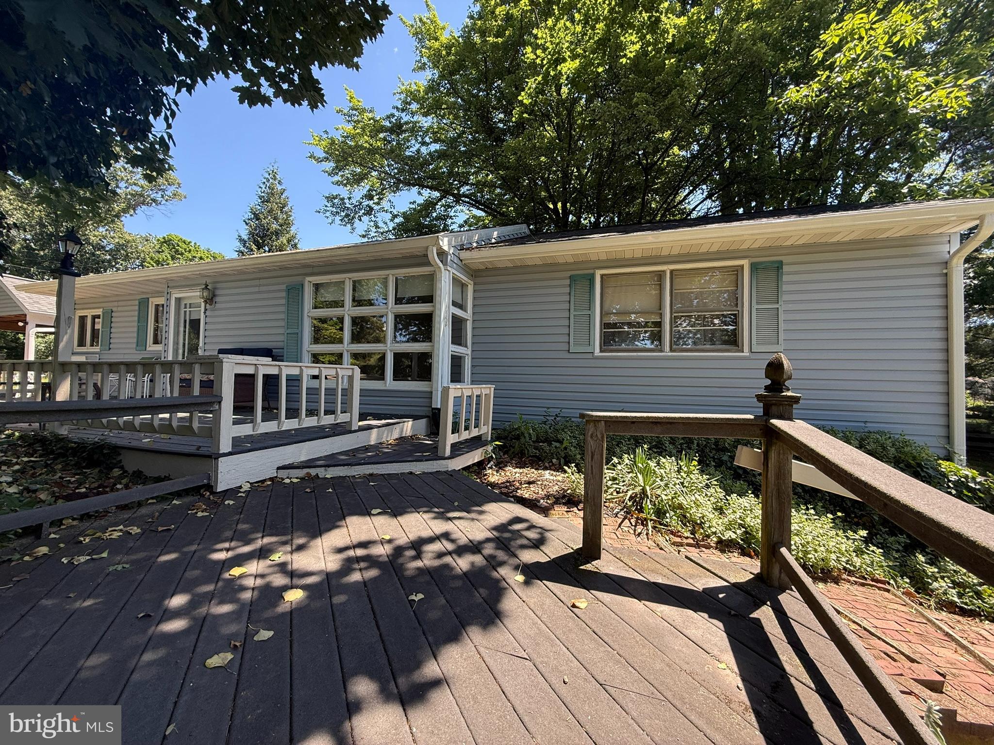 1023 CHERRYTOWN ROAD