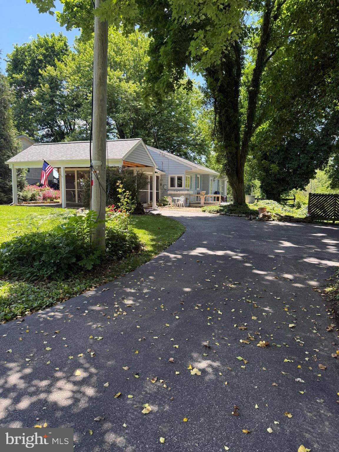 1023 CHERRYTOWN ROAD