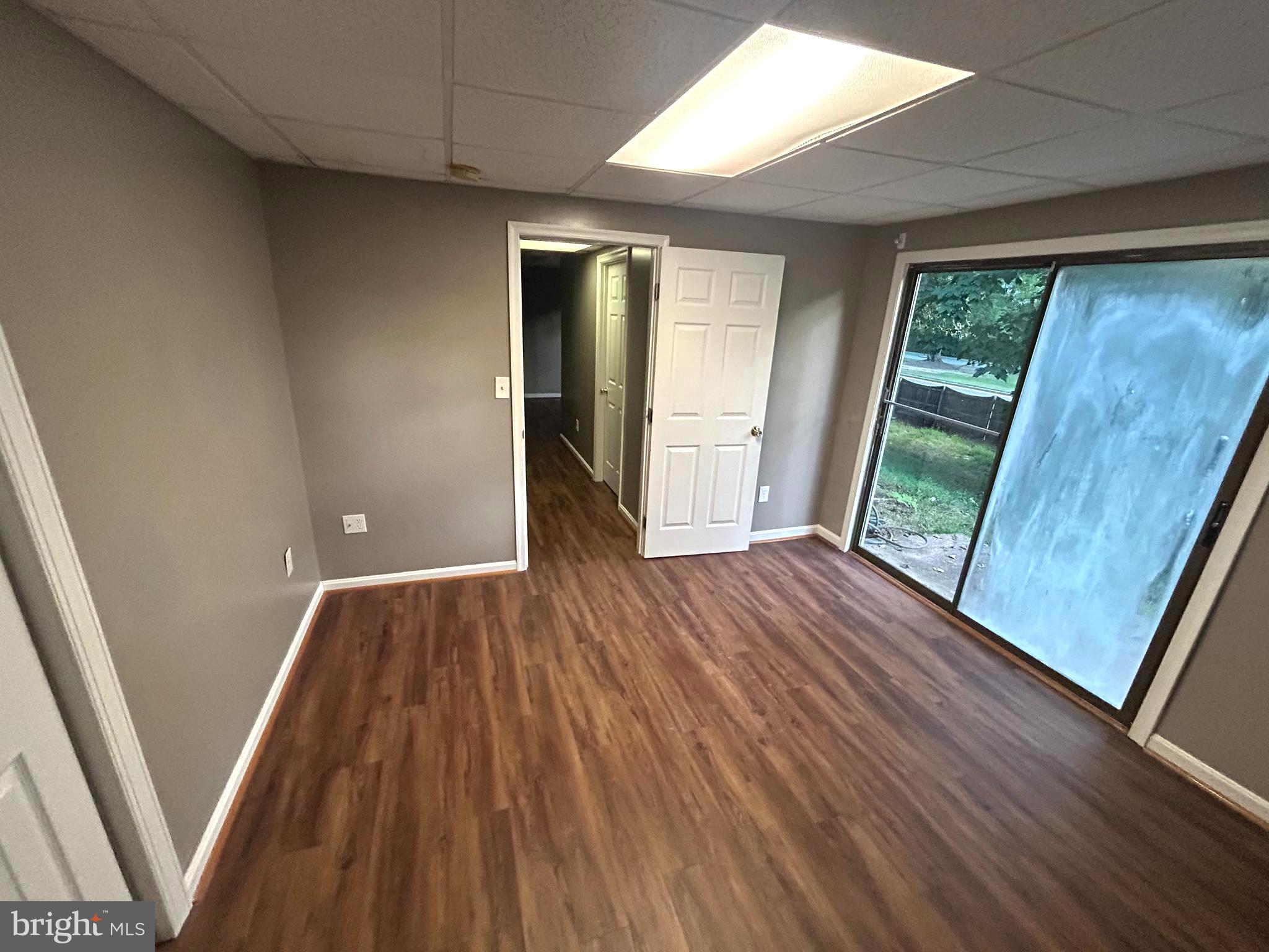 COUNTRY CLUB LAKE - Residential Lease