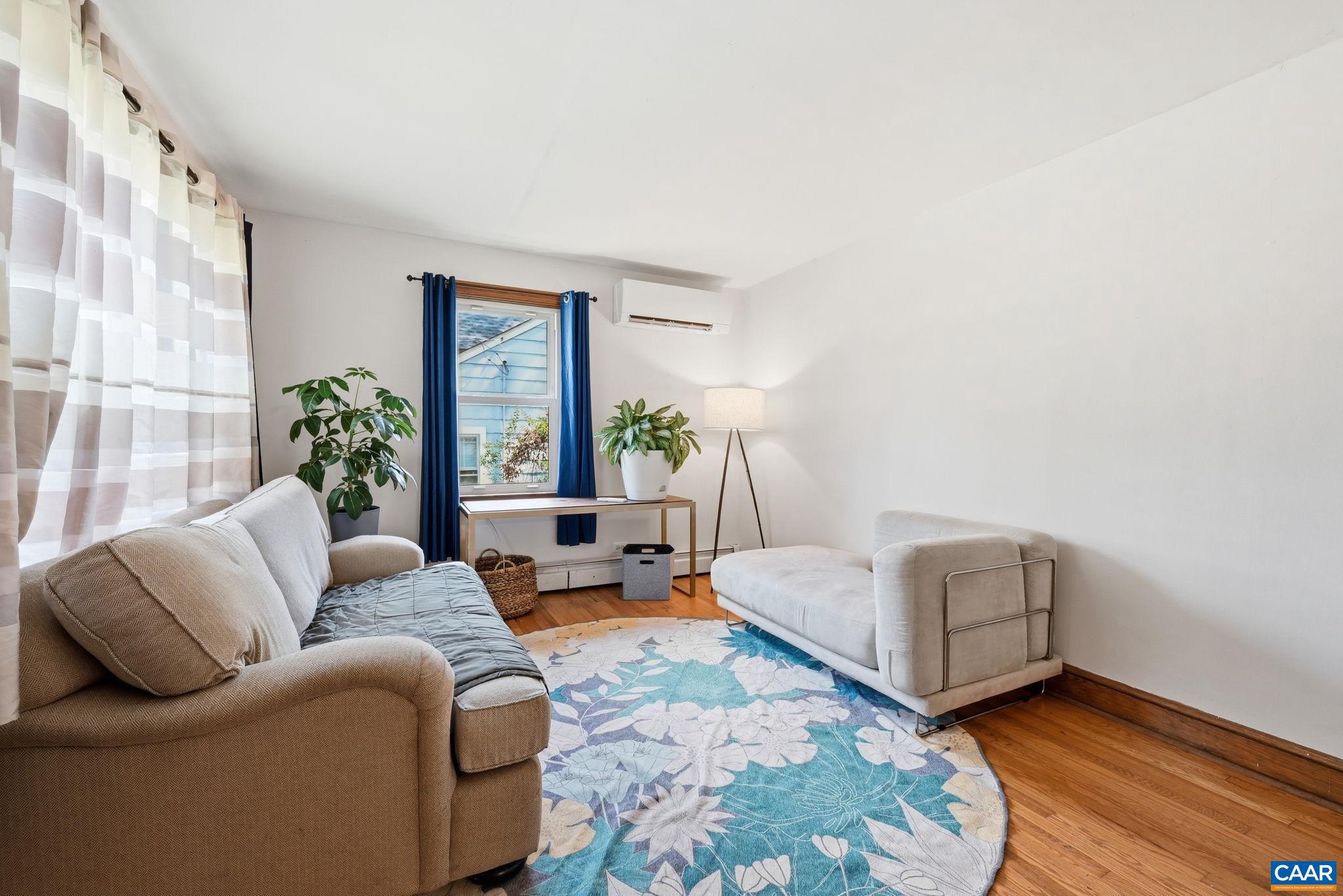 1208 CHERRY AVE