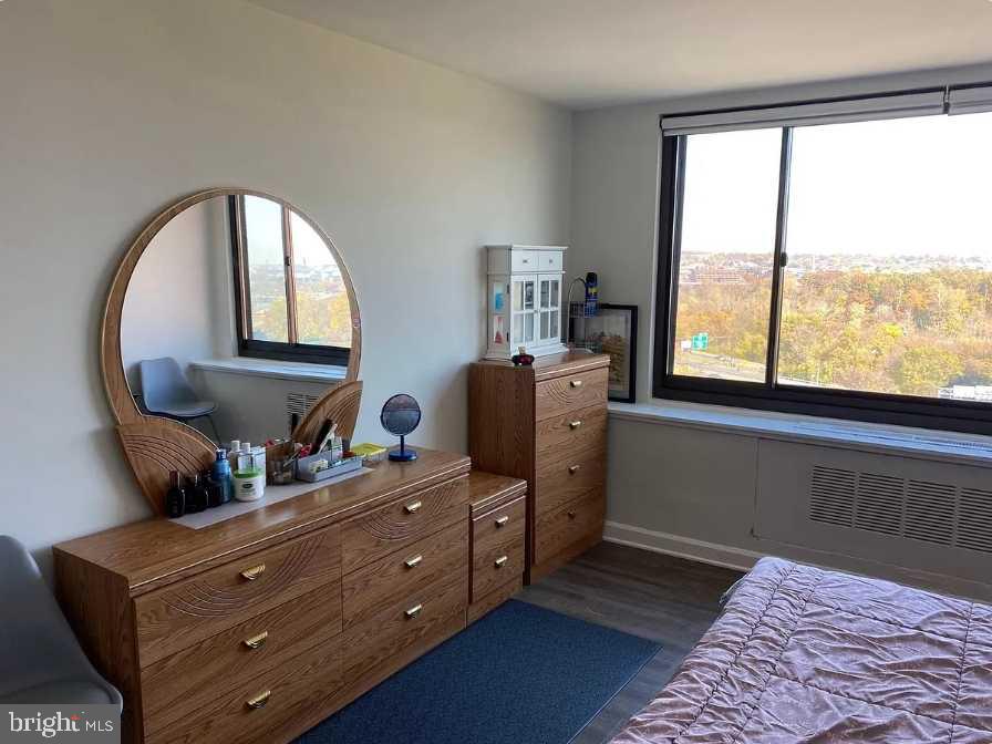 RIVER PLACE SOUTH - Residential