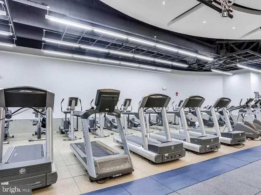 RIVER PLACE SOUTH - Residential