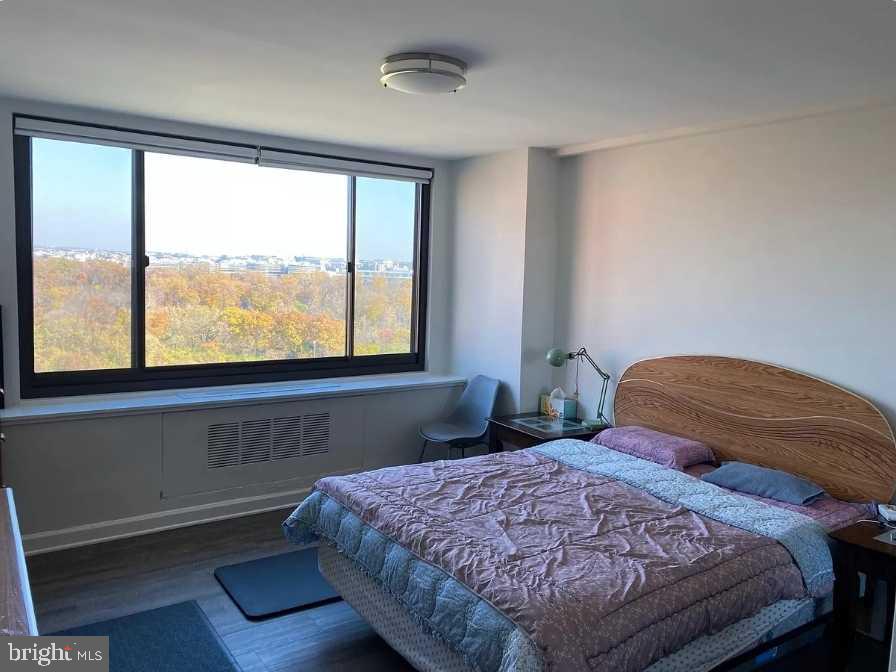 RIVER PLACE SOUTH - Residential