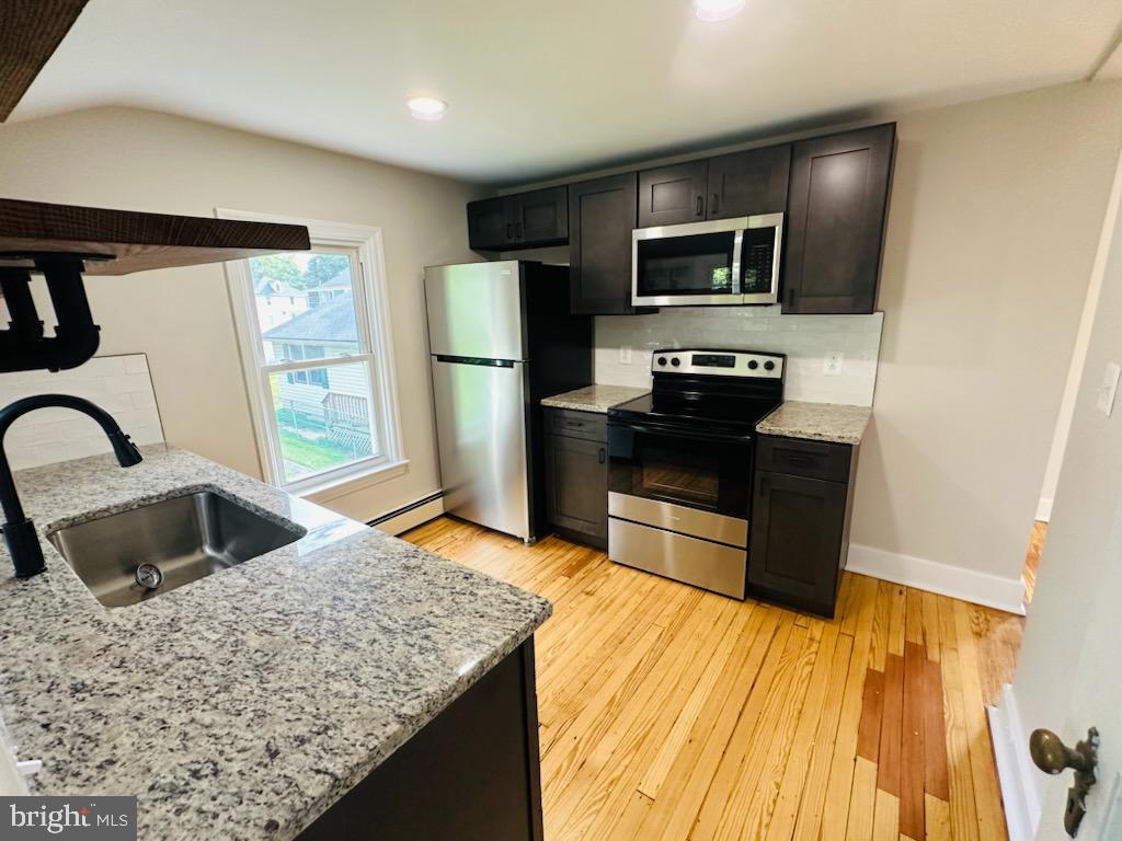 FUNKSTOWN - Residential Lease