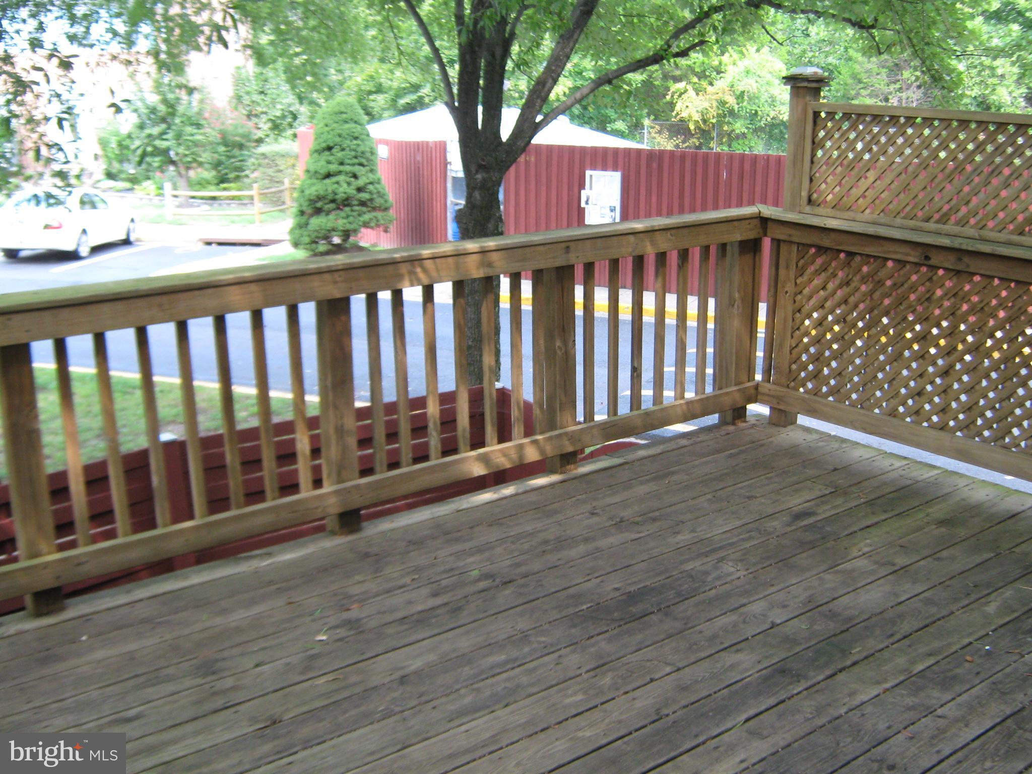 GREENWICH HILL - Residential