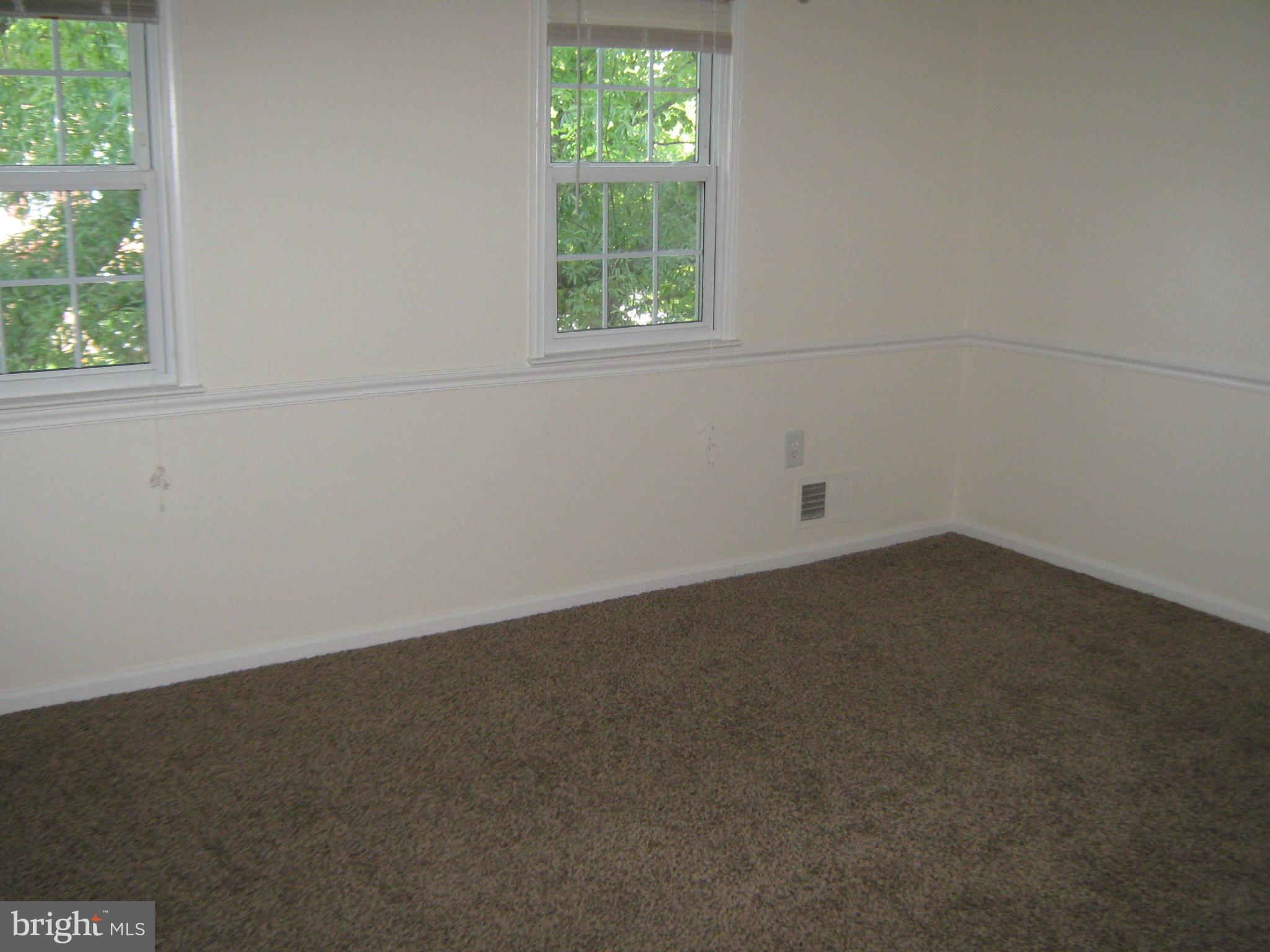 GREENWICH HILL - Residential