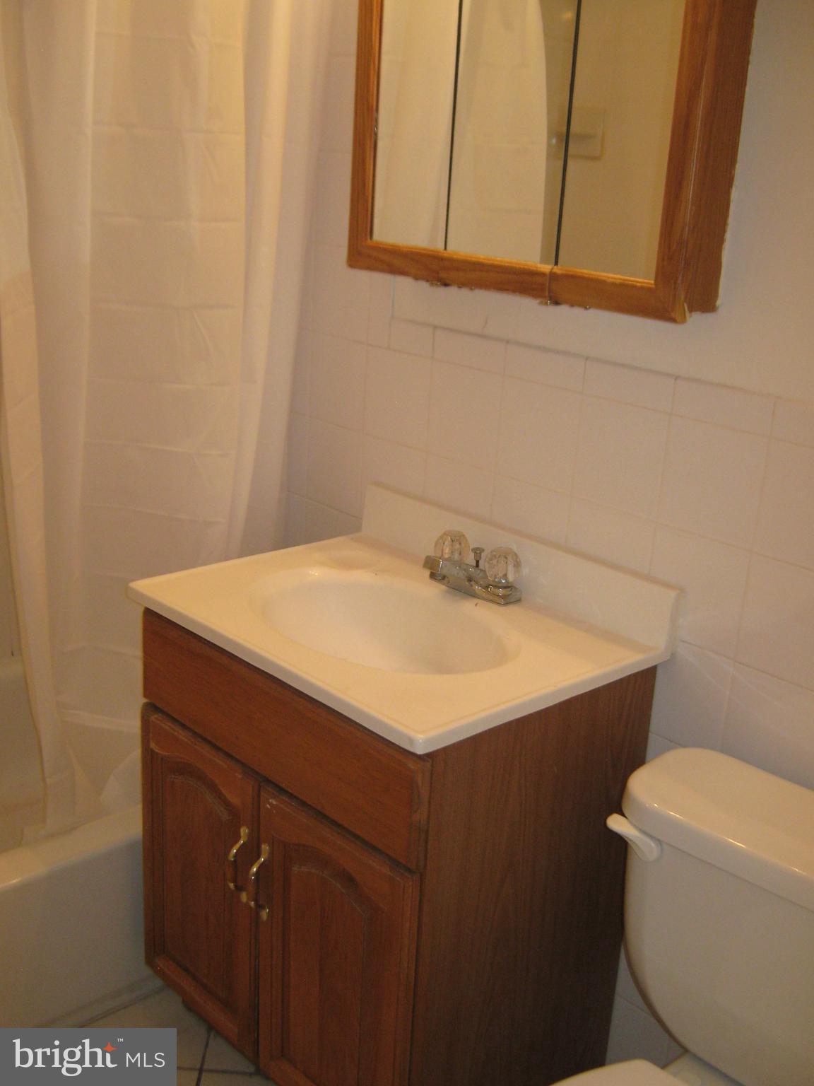 GREENWICH HILL - Residential