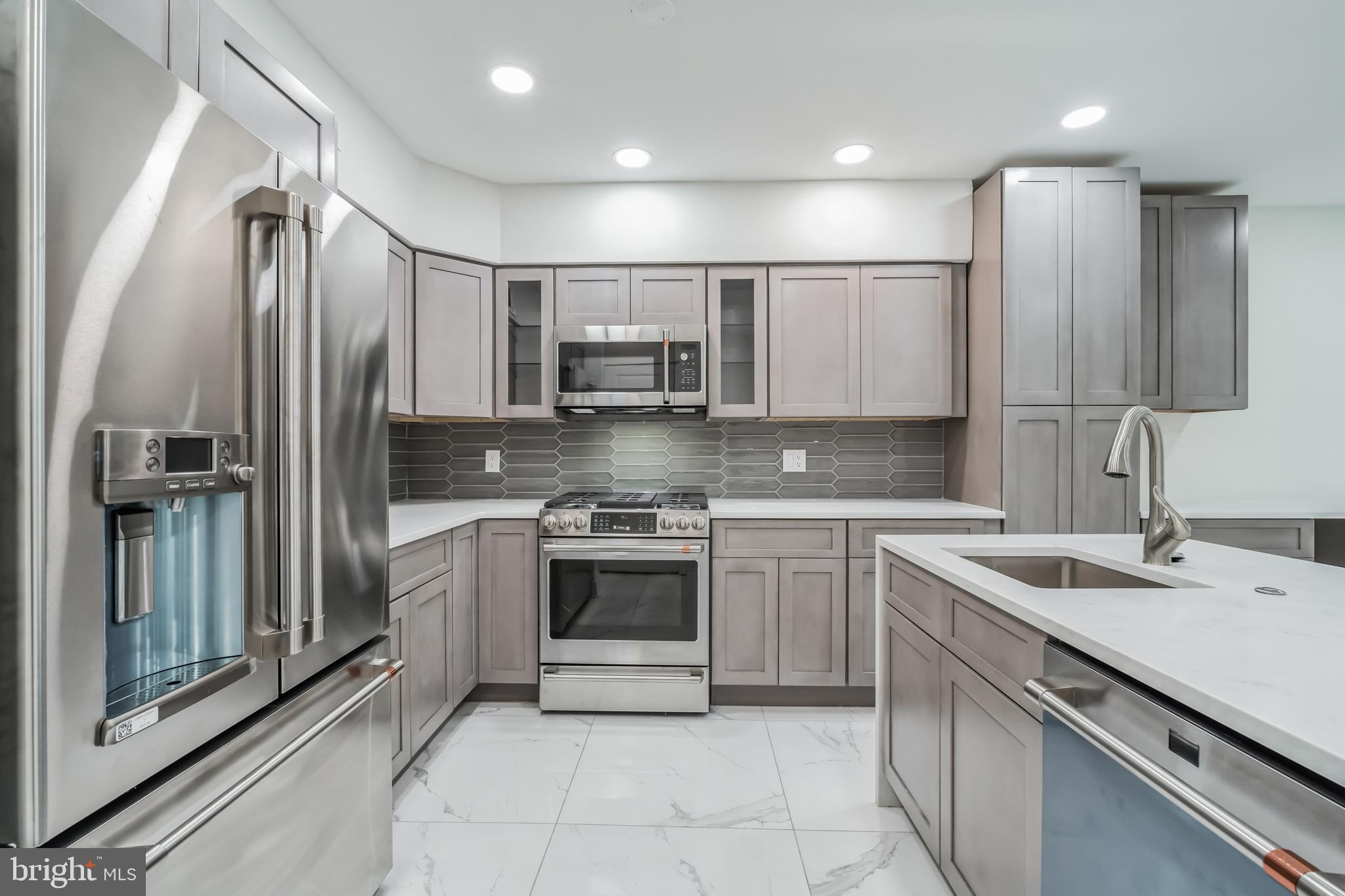 GRADUATE HOSPITAL - Residential