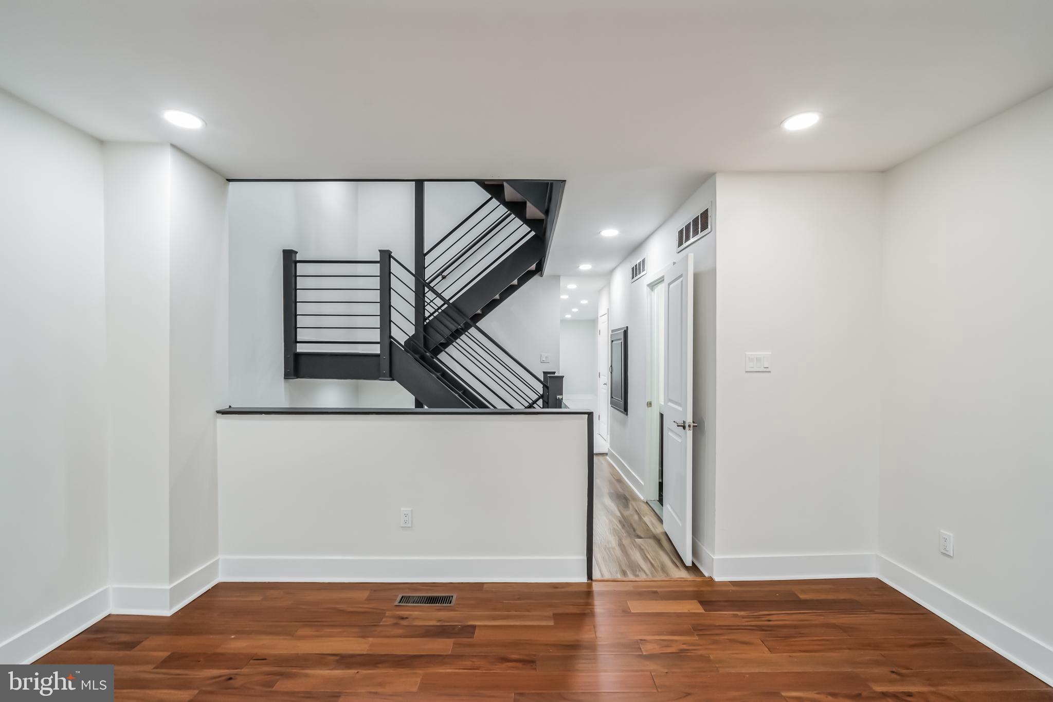 GRADUATE HOSPITAL - Residential