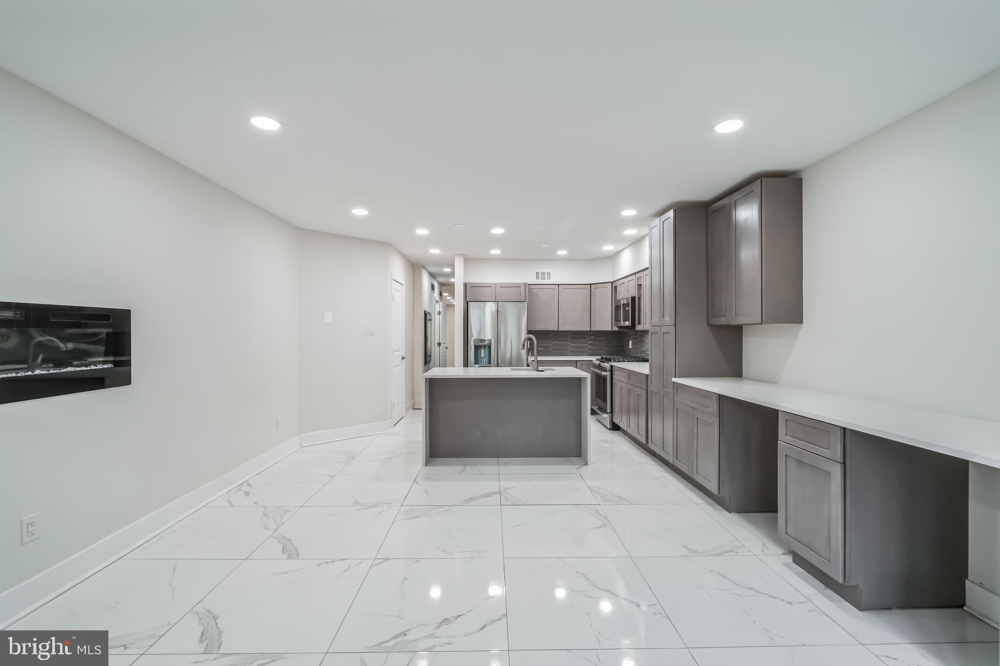 GRADUATE HOSPITAL - Residential