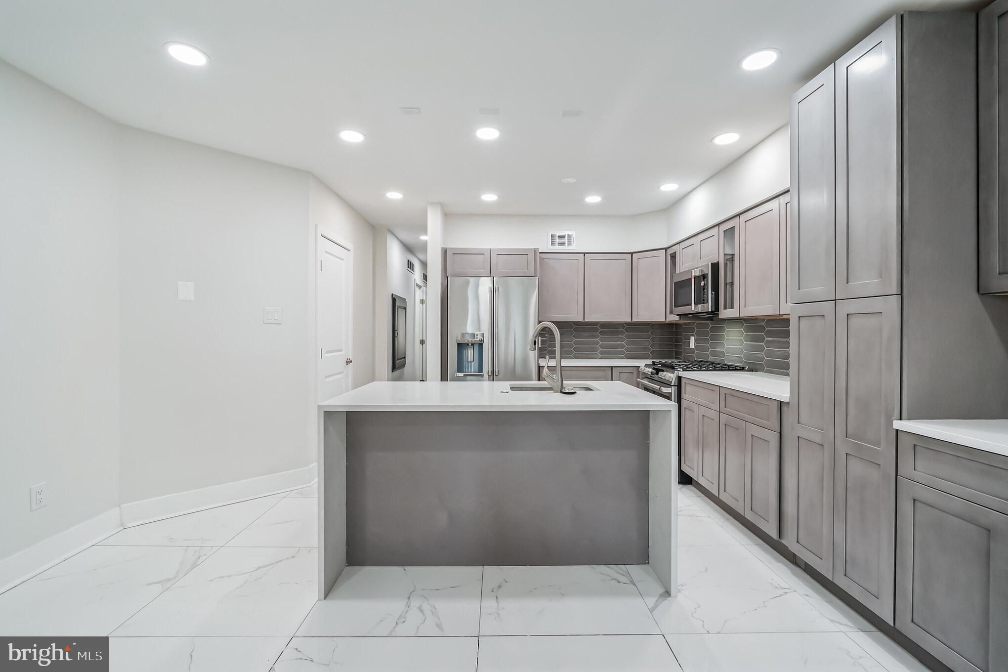 GRADUATE HOSPITAL - Residential