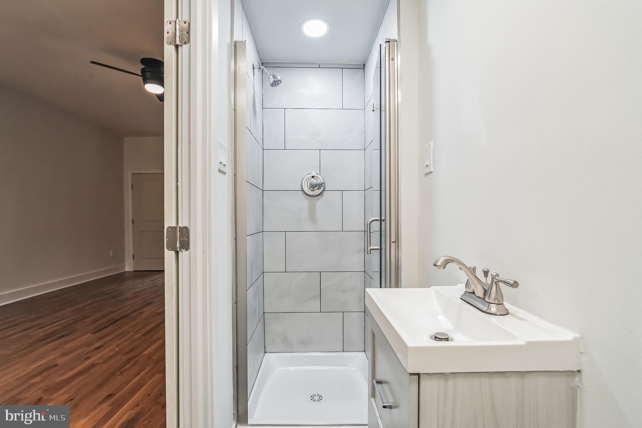 GRADUATE HOSPITAL - Residential