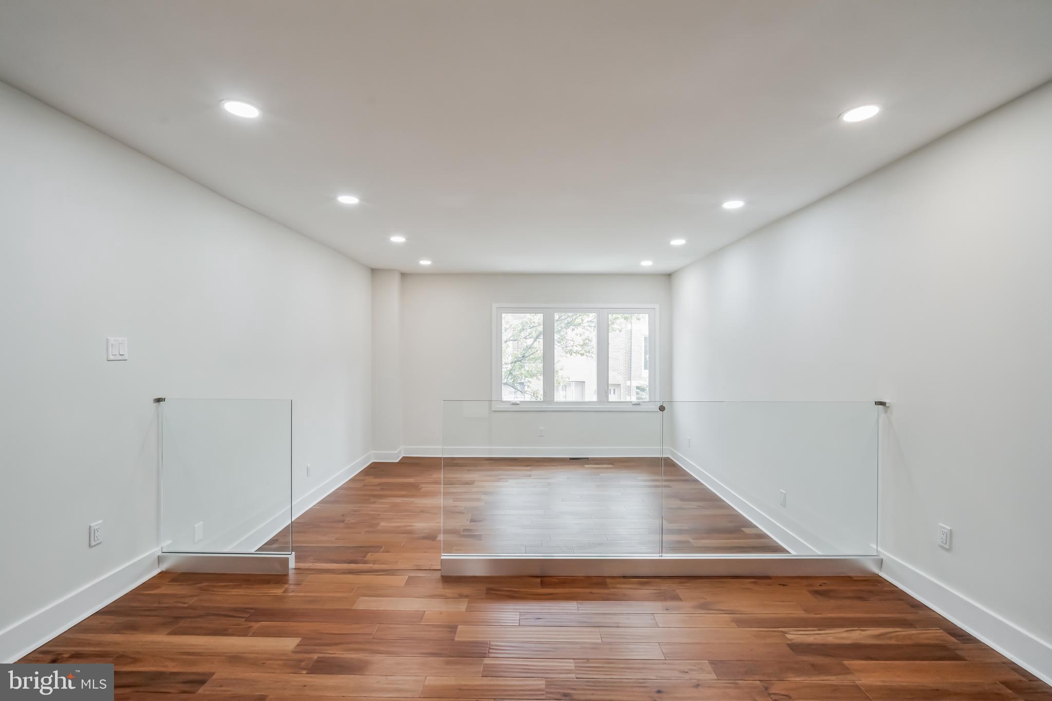 GRADUATE HOSPITAL - Residential