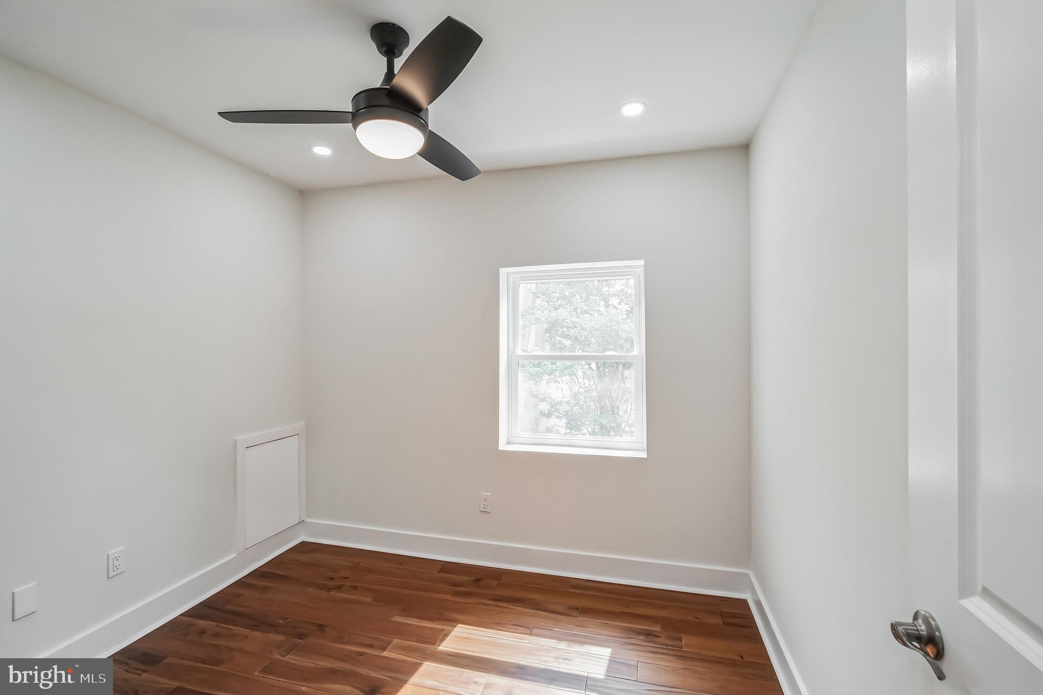 GRADUATE HOSPITAL - Residential