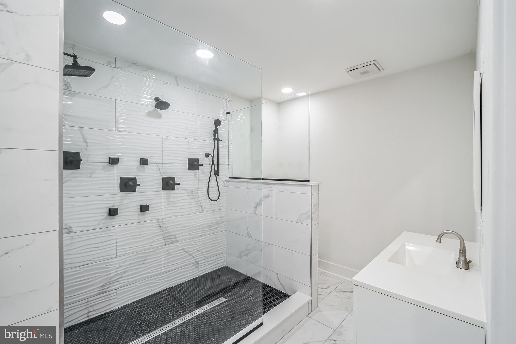 GRADUATE HOSPITAL - Residential