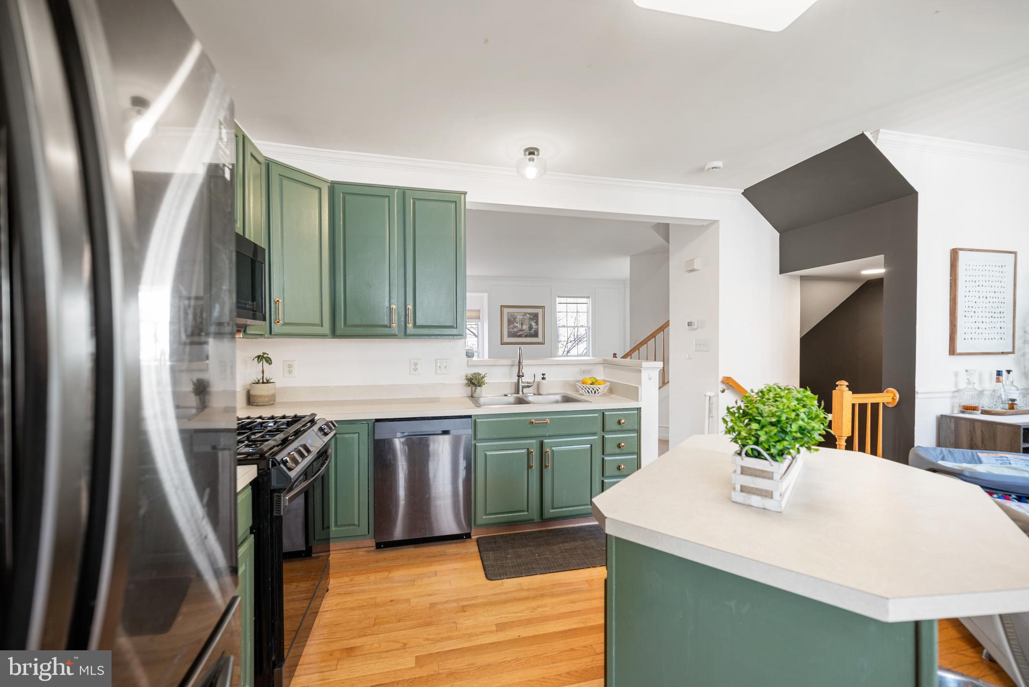 MOUNT VEE MANOR - Residential