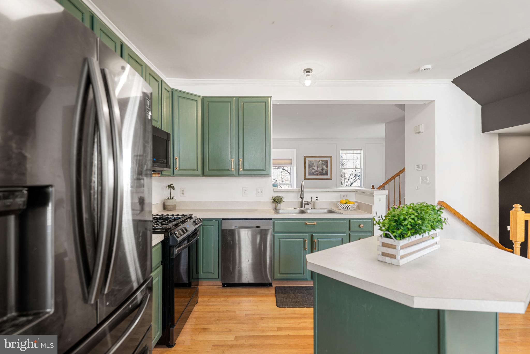 MOUNT VEE MANOR - Residential