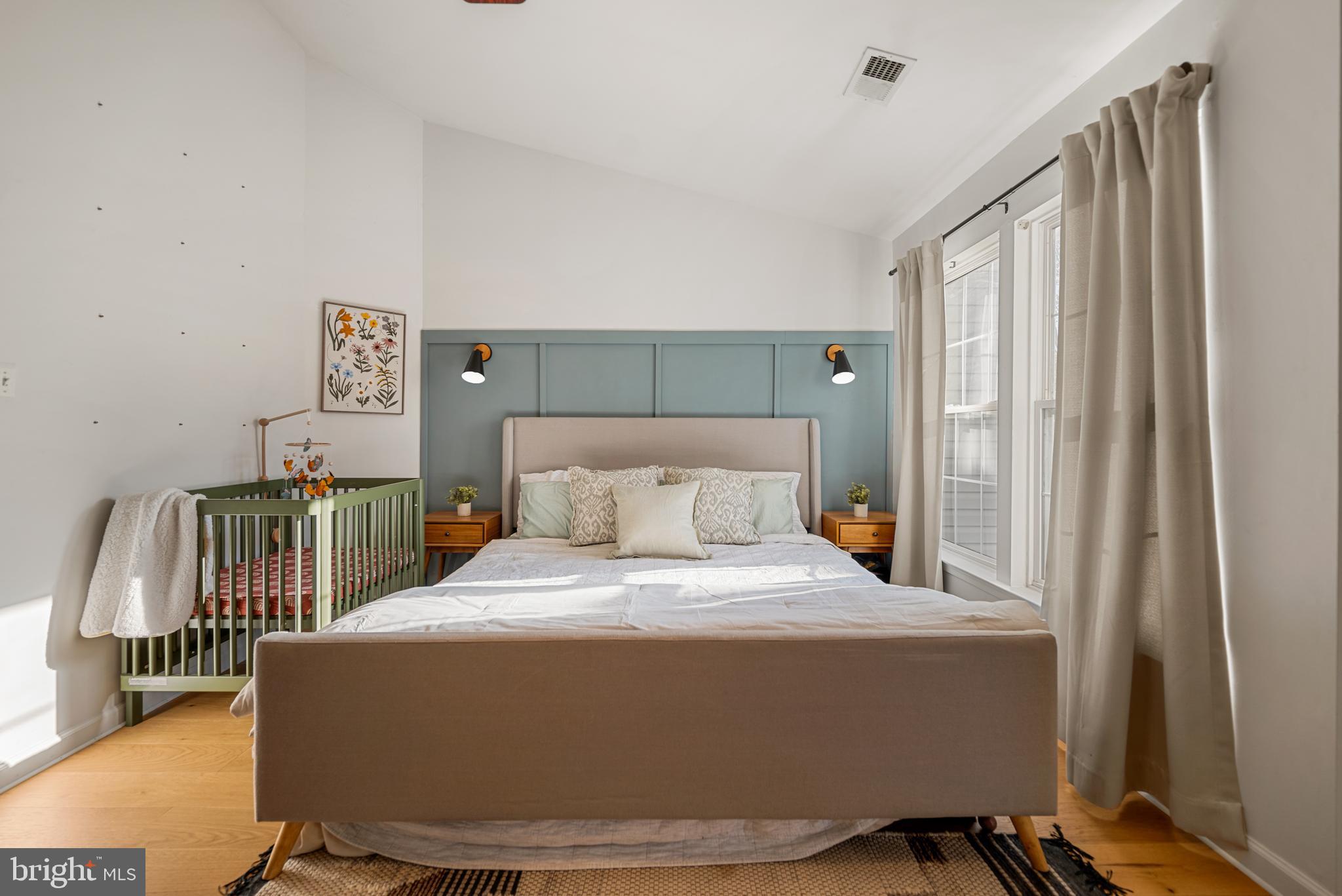 MOUNT VEE MANOR - Residential