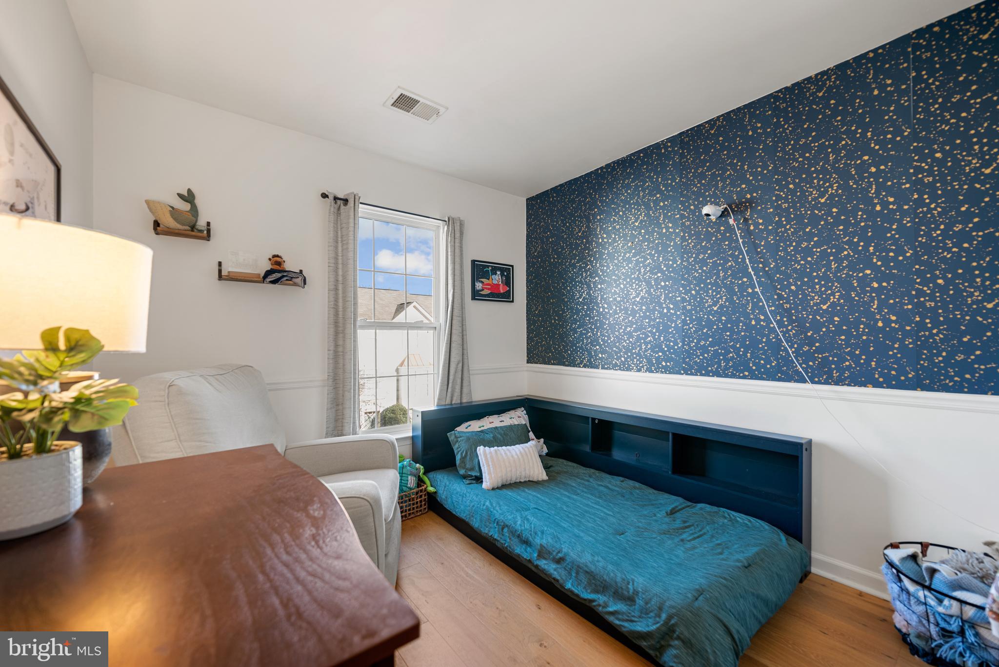 MOUNT VEE MANOR - Residential