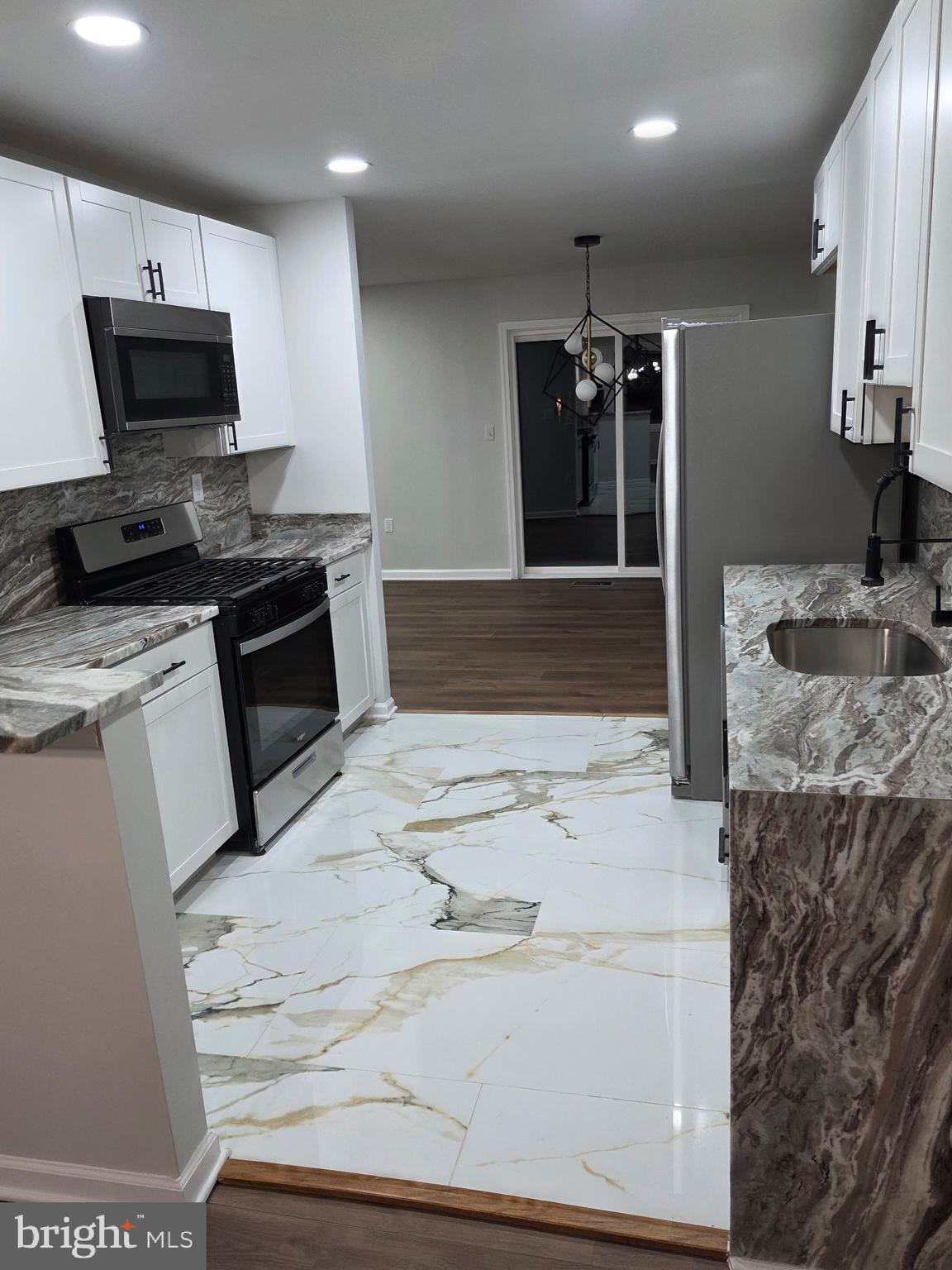 WOODLARK - Residential