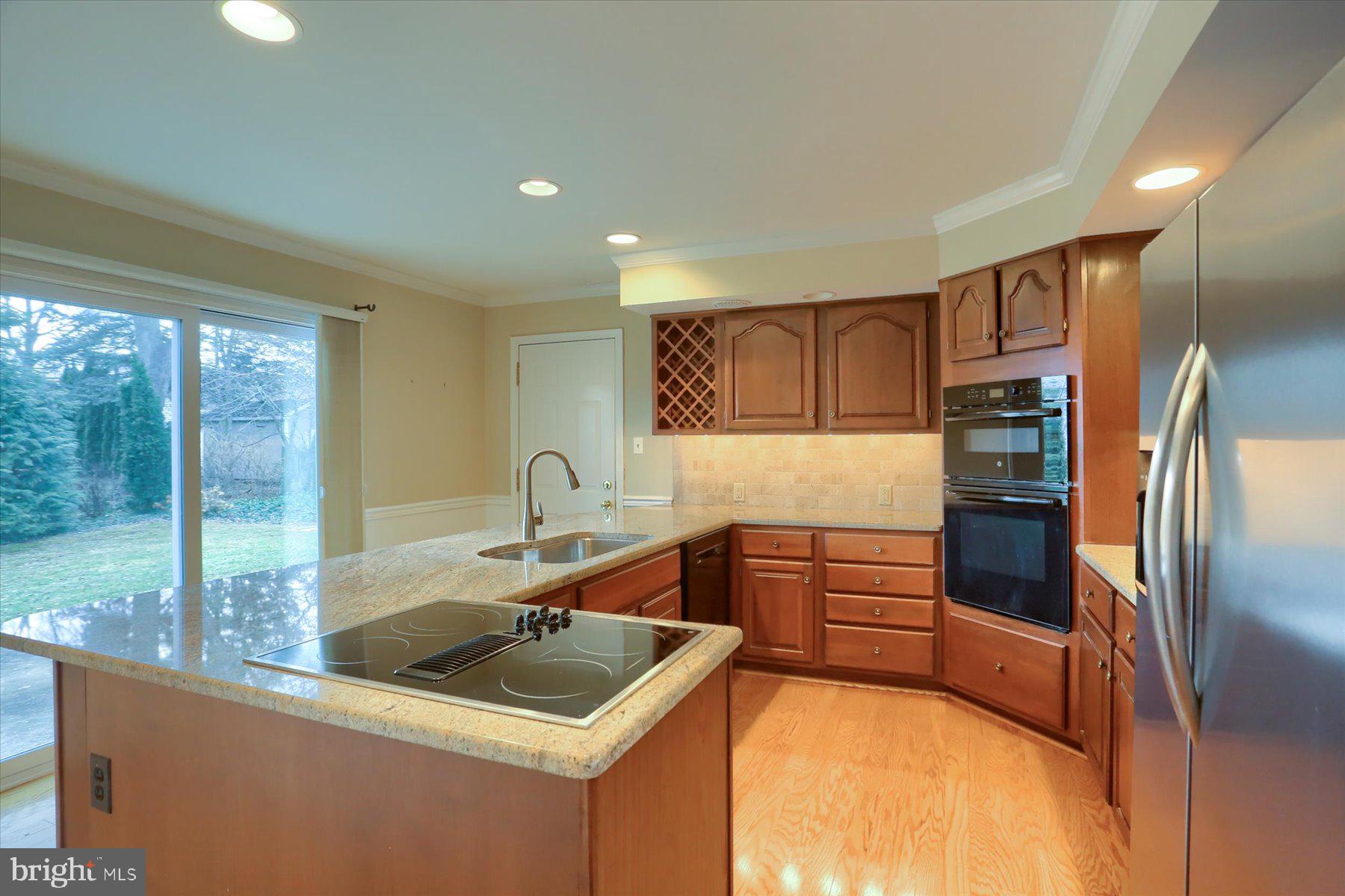 COUNTRY CLUB PARK - Residential
