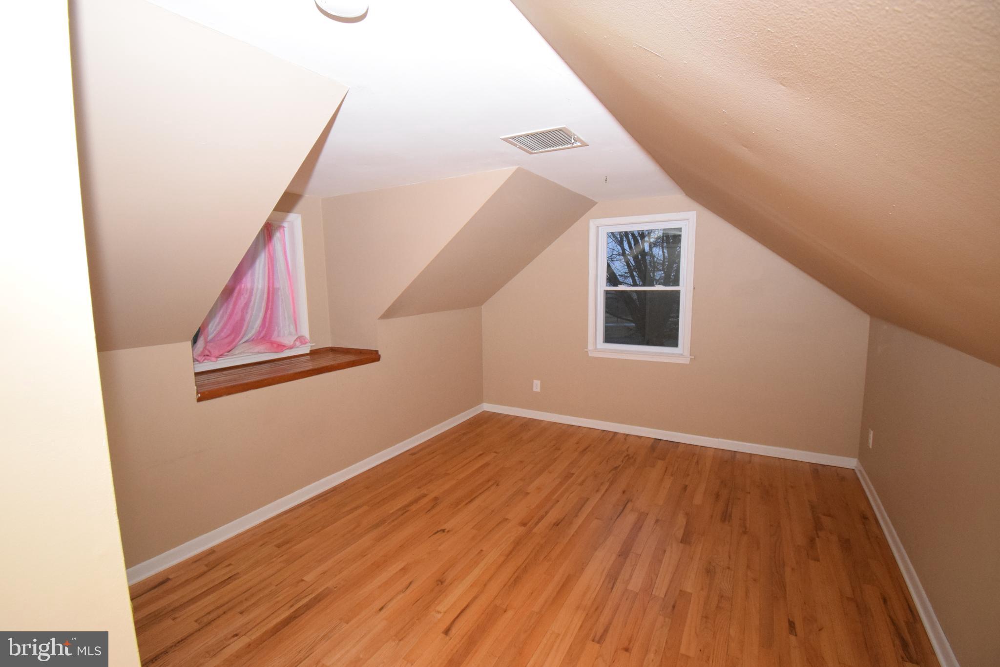 RISING SUN - Residential