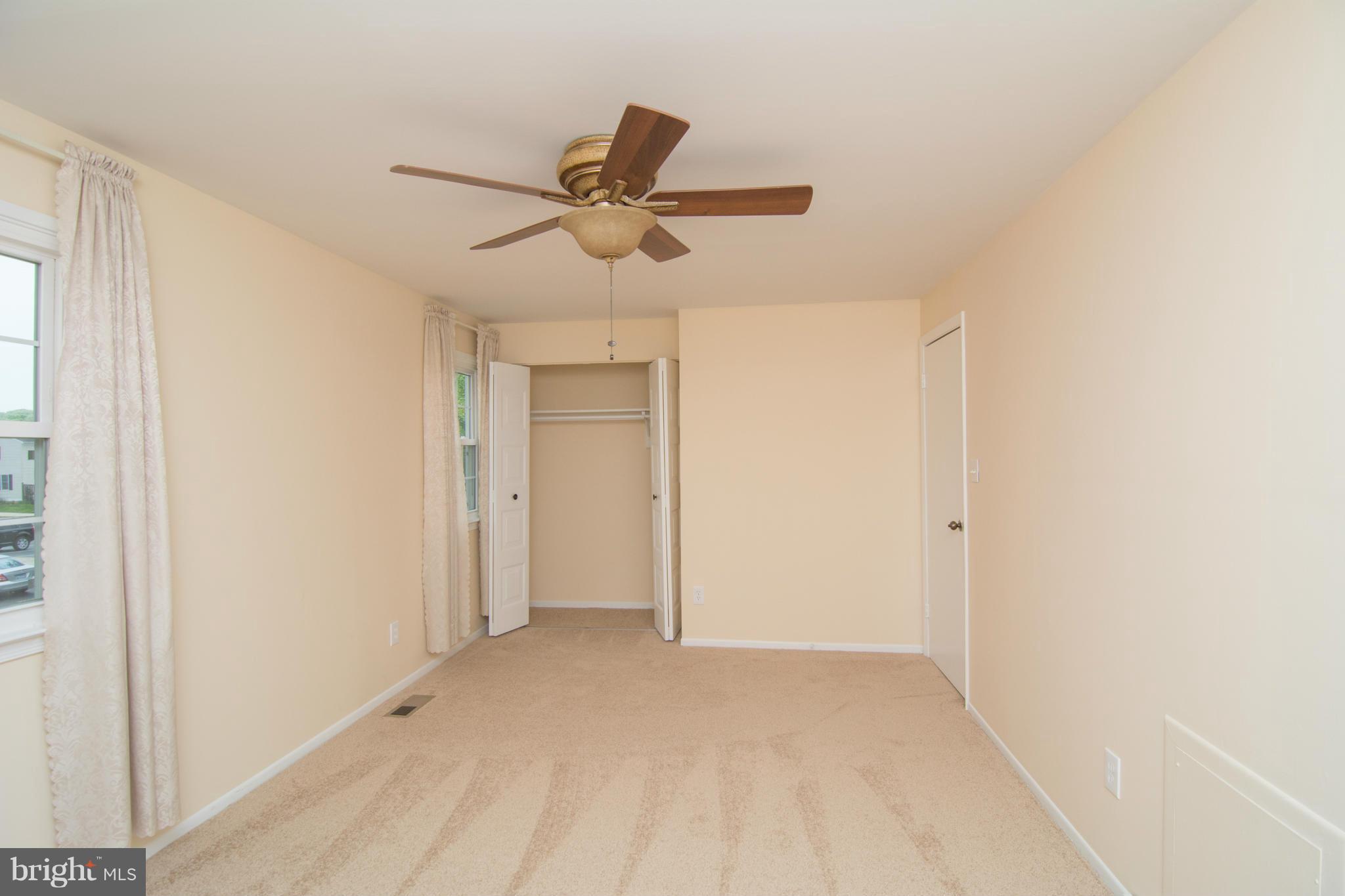 CROFTON SQUARE - Residential