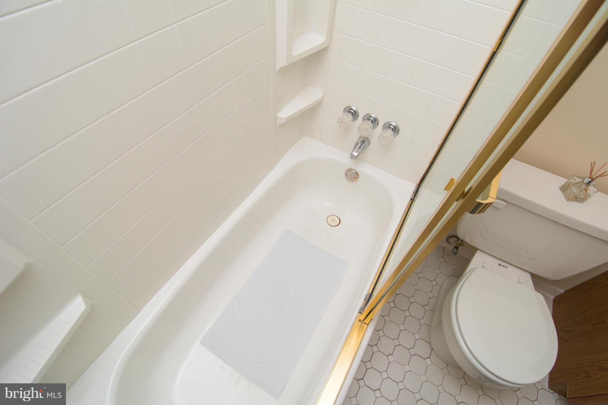 CROFTON SQUARE - Residential