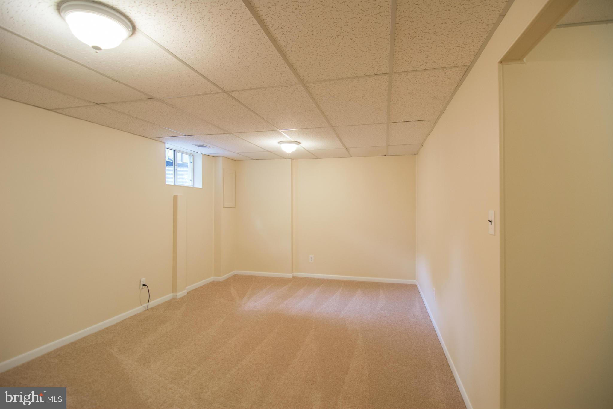 CROFTON SQUARE - Residential