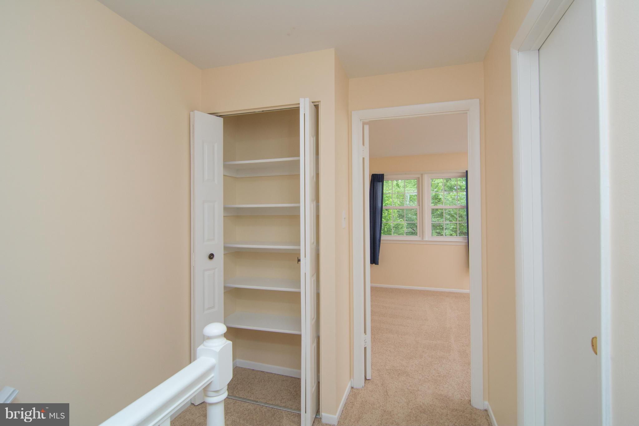 CROFTON SQUARE - Residential