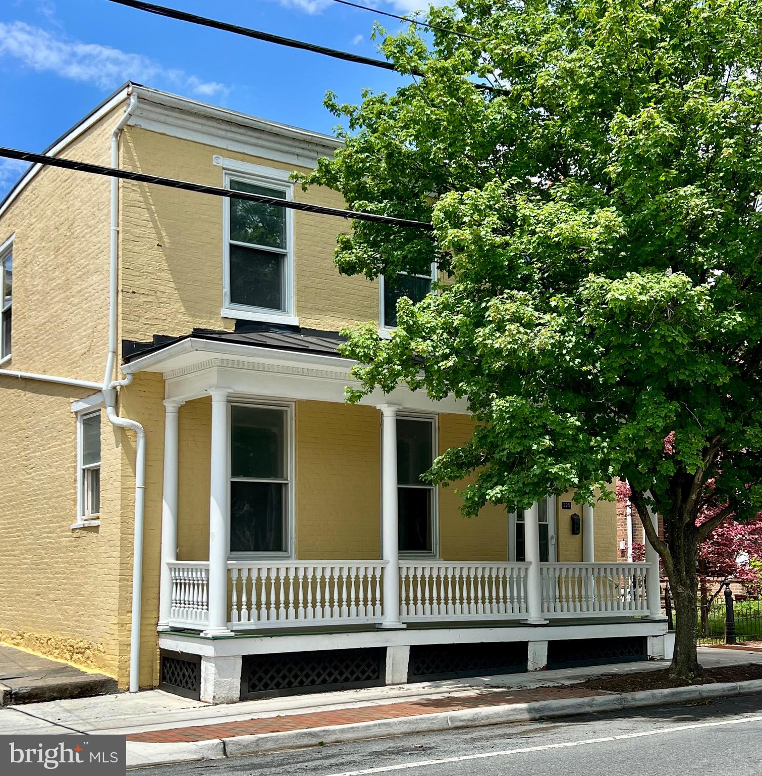 OLD TOWN WINCHESTER - Residential Lease