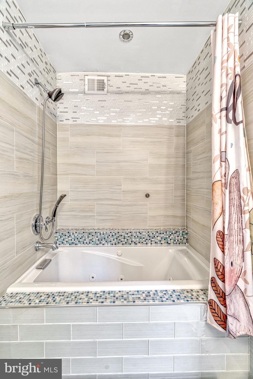 SPRING RIDGE - Residential Lease