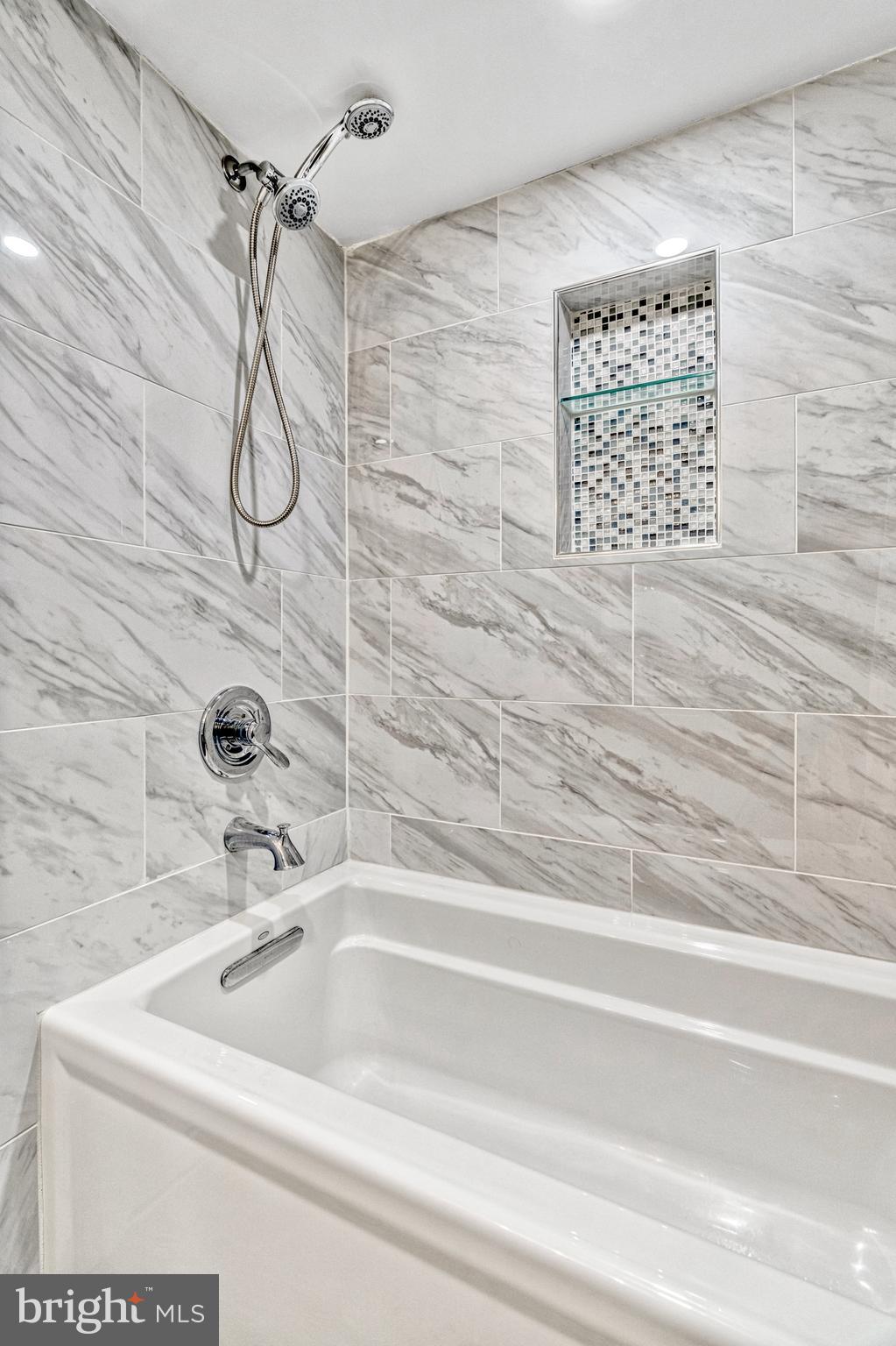 SPRING RIDGE - Residential Lease